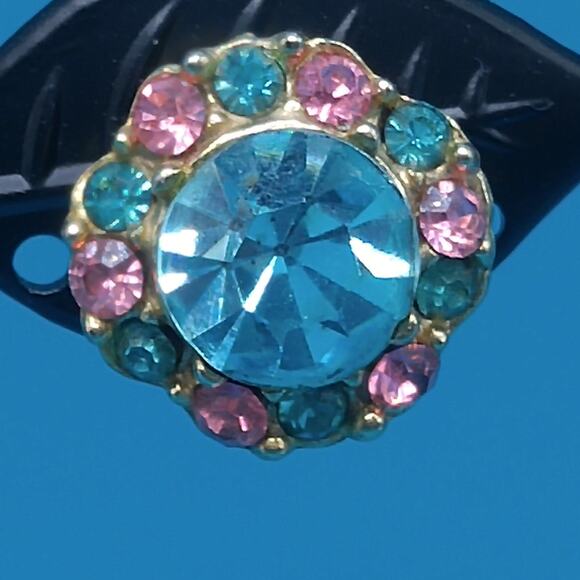 Coro Pastel Blue Pink Screw Back Earrings, 1950s Vintage Jewelry - Picture 8 of 10